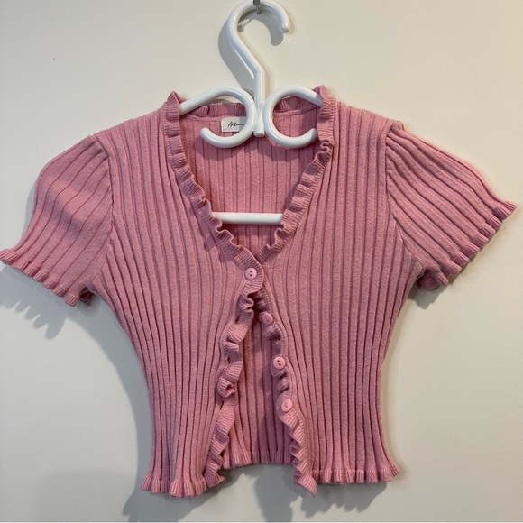 Active USA | women's small short sleeve ruffle trim crop-top in baby pink - Picture 2 of 6